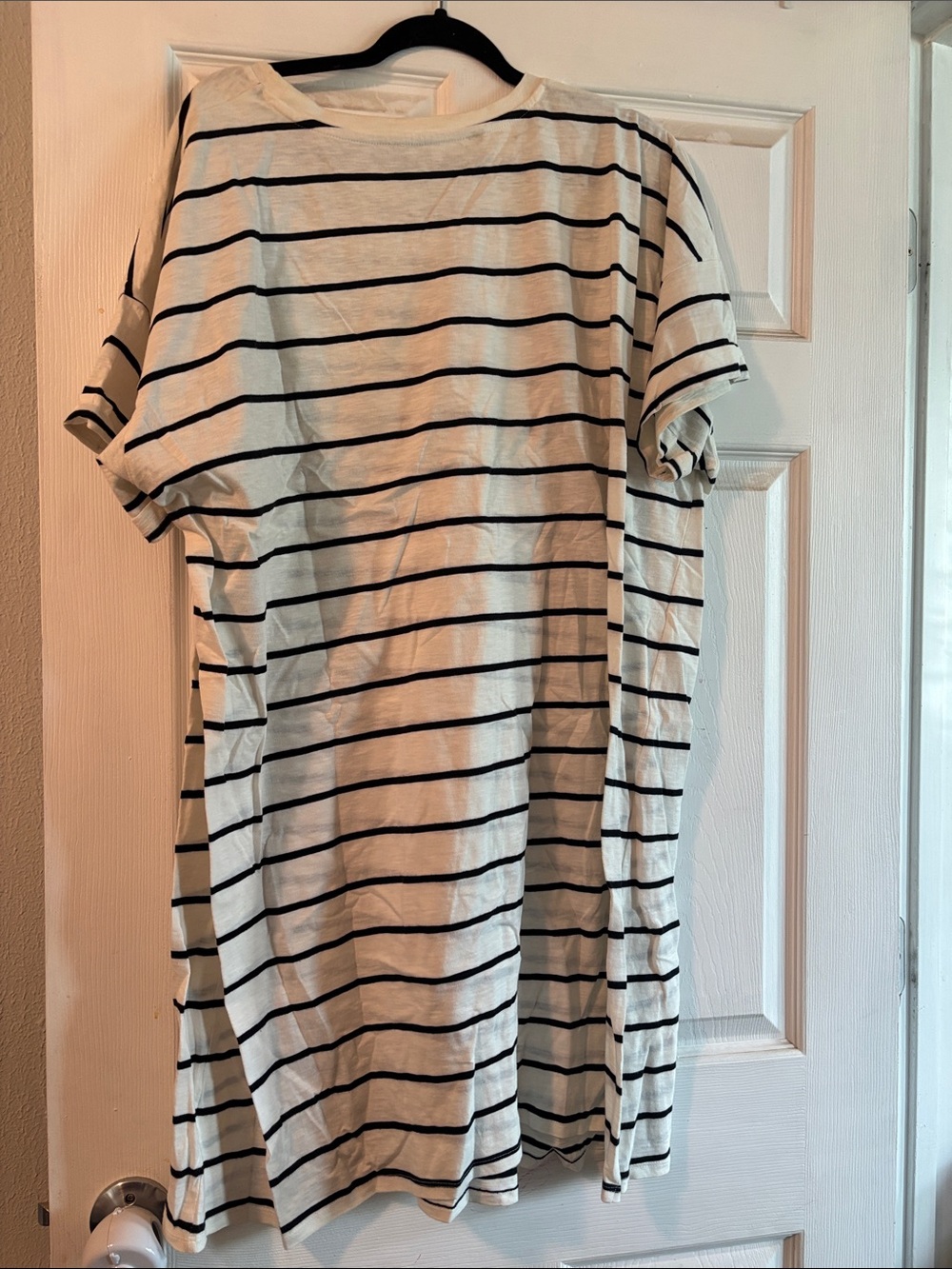dip Black and White Striped Short Sleeve Tee dress - Picture 3 of 4